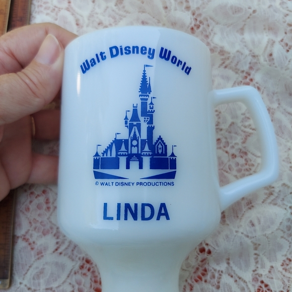 Vintage LINDA Name Mug Walt Disney World Souvenir Milk Glass Footed Mug - Picture 9 of 9
